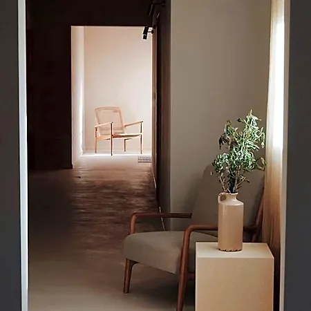 Lo͝or Luxury Retreat Panzió 4*