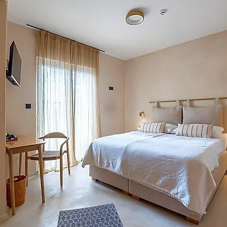 Lo͝or Luxury Retreat Split
